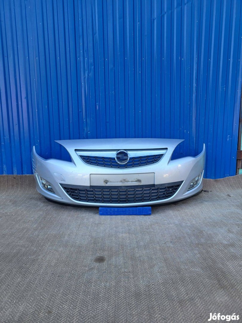 Opel Astra J első lökhárító ezüst