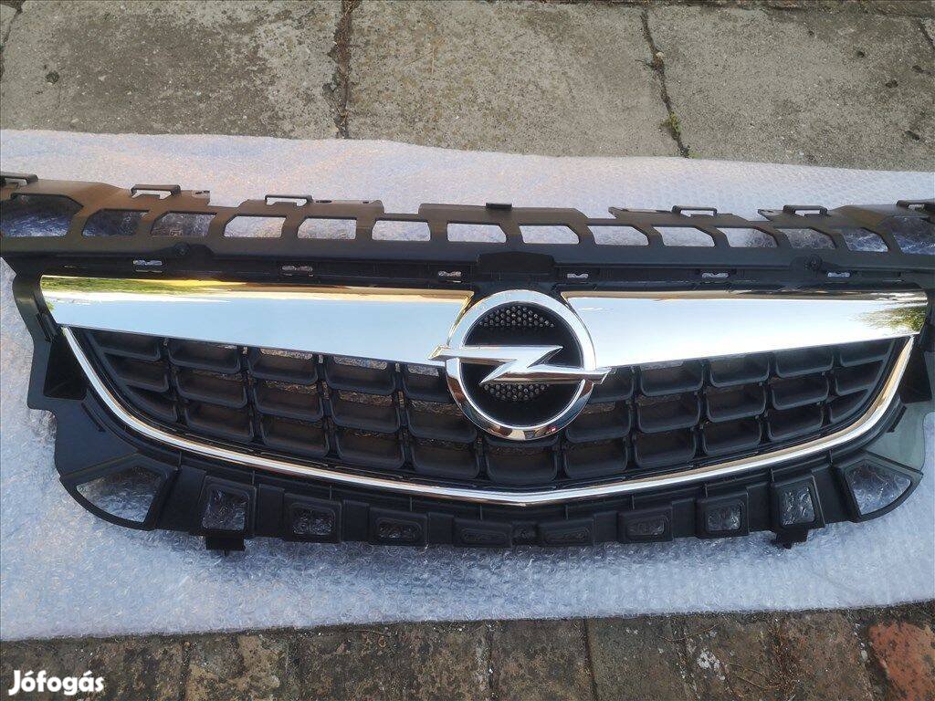 Opel Astra J facelift előtti hűtőrács