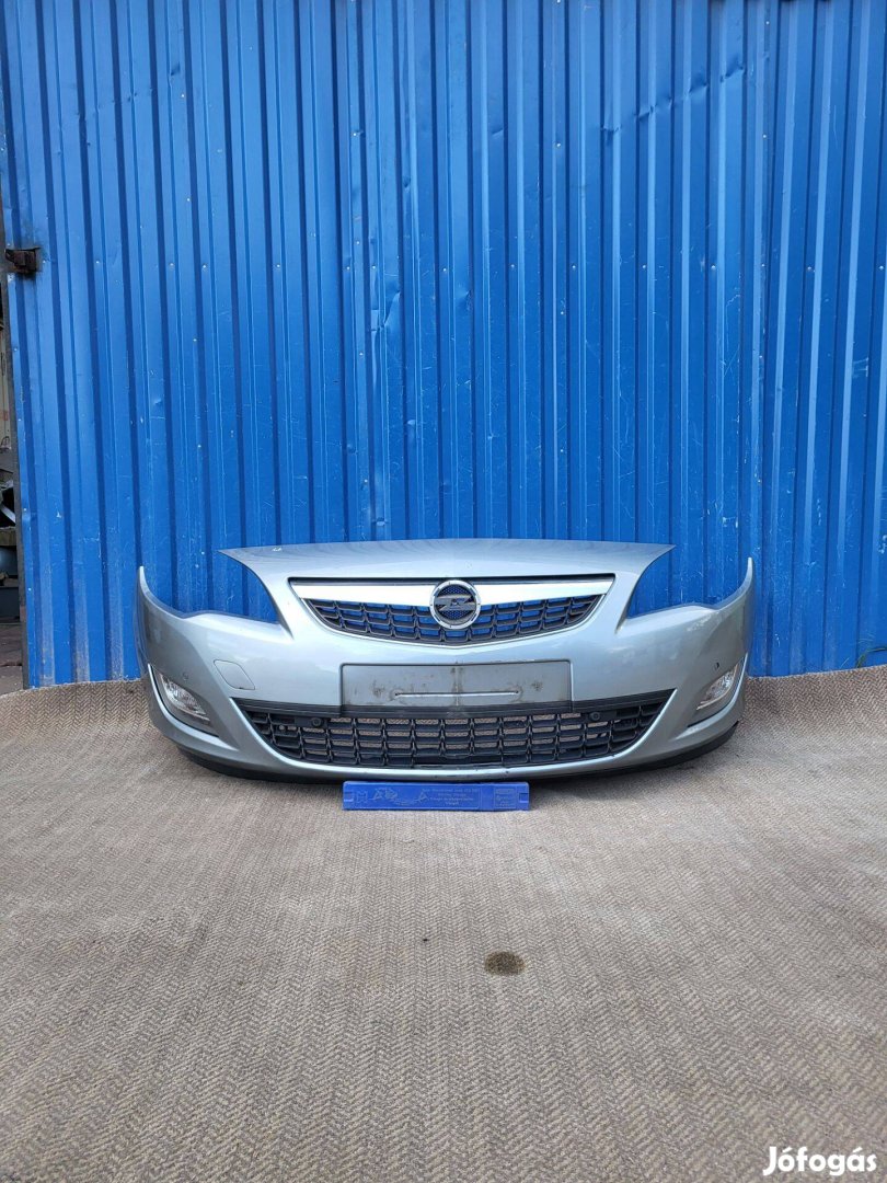Opel Astra J gyári 13264403 első lökhárító 4 radaros