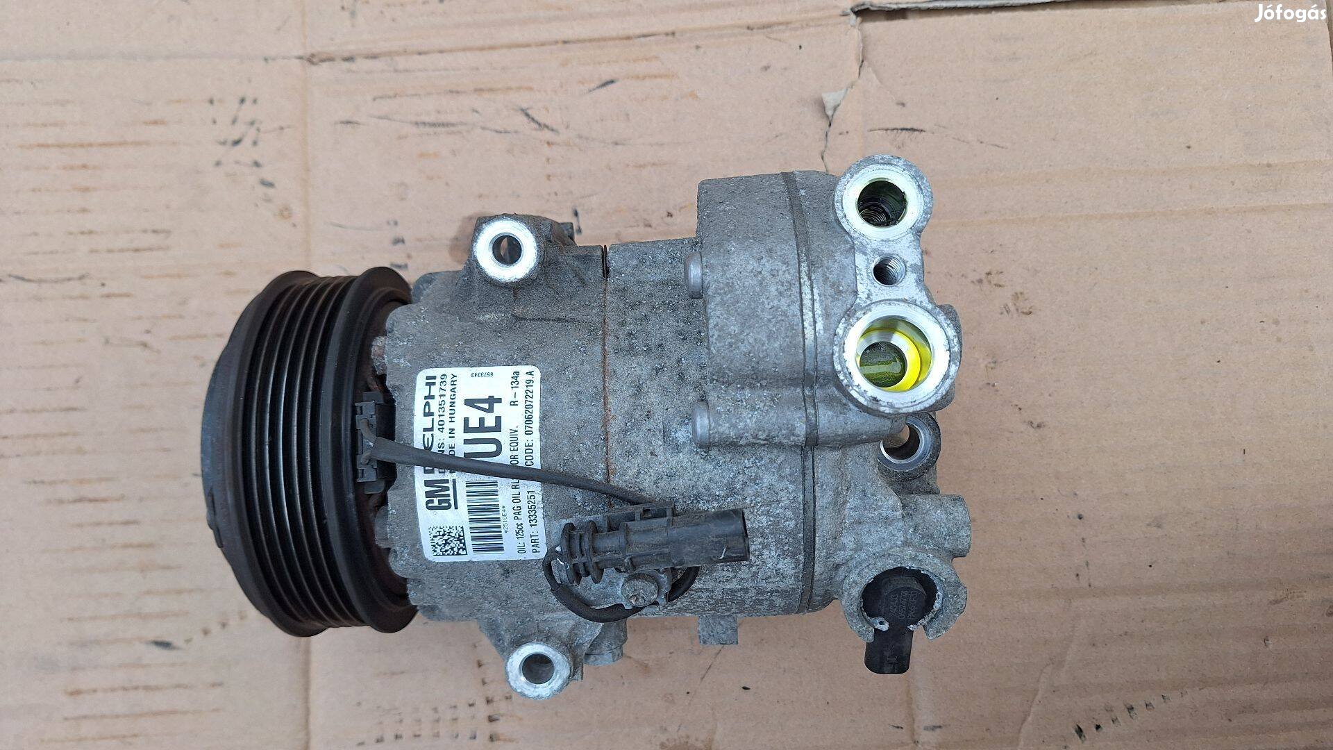 Opel Astra J klímakompresszor UE4 401351739