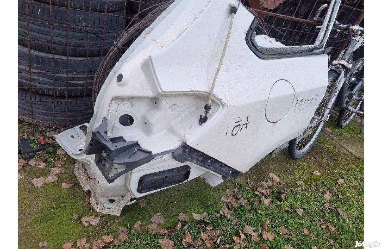 Opel Astra J kombi jobb hátsó sárvédő