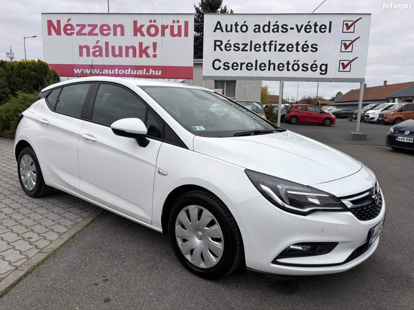 Opel Astra K 1.4 T Enjoy Magyarországi. Szerviz...