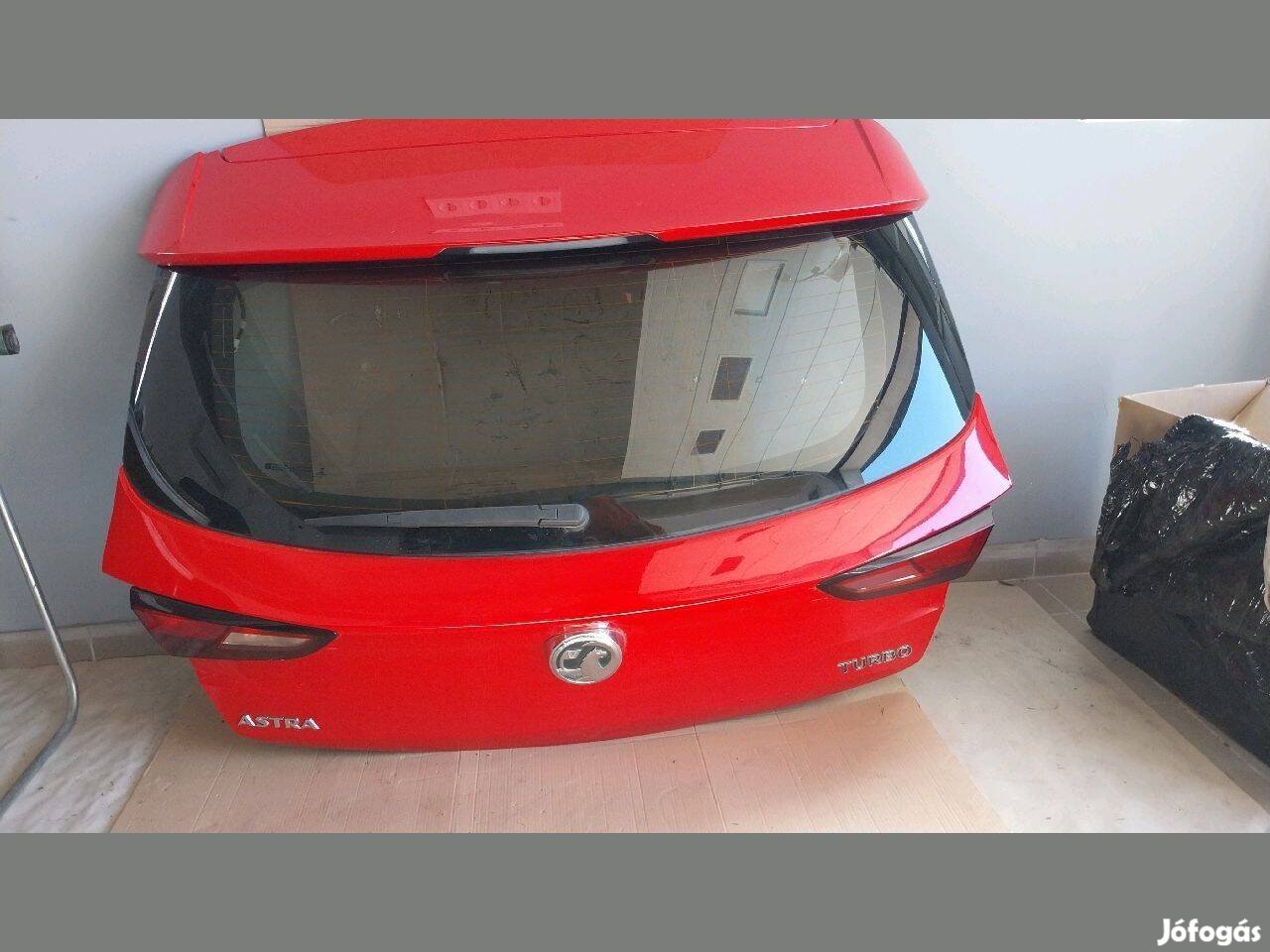 Opel Astra K Csomagtérajtó Piros 5 Ajtóshoz 10141