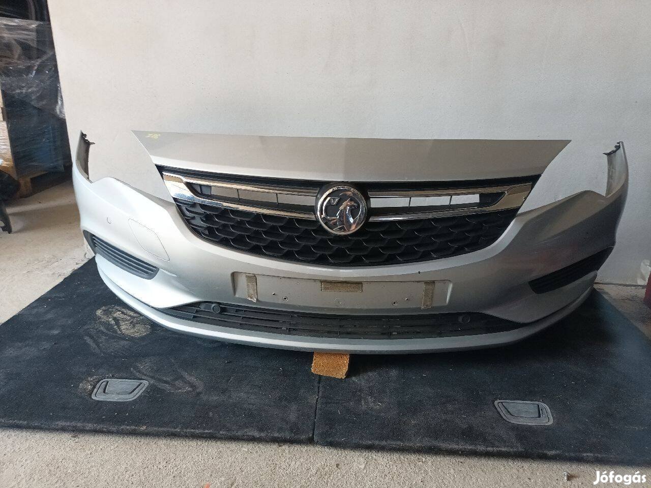 Opel Astra K Első Lökhárító Z176 Ezüst