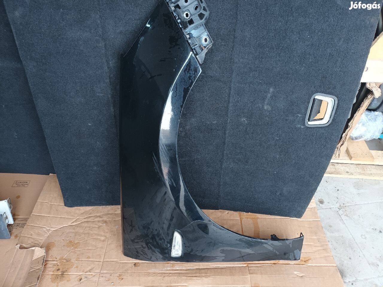 Opel Astra K Jobb első Sárvédő Fekete 5799