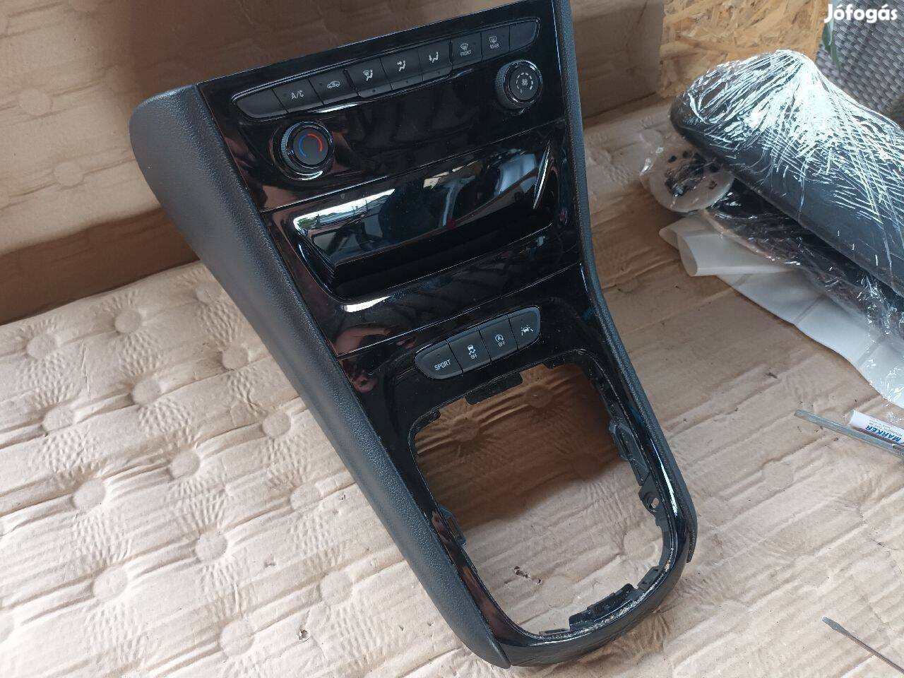 Opel Astra K Középkonzol Vezérlő Panel 39042438 39028732 13448078