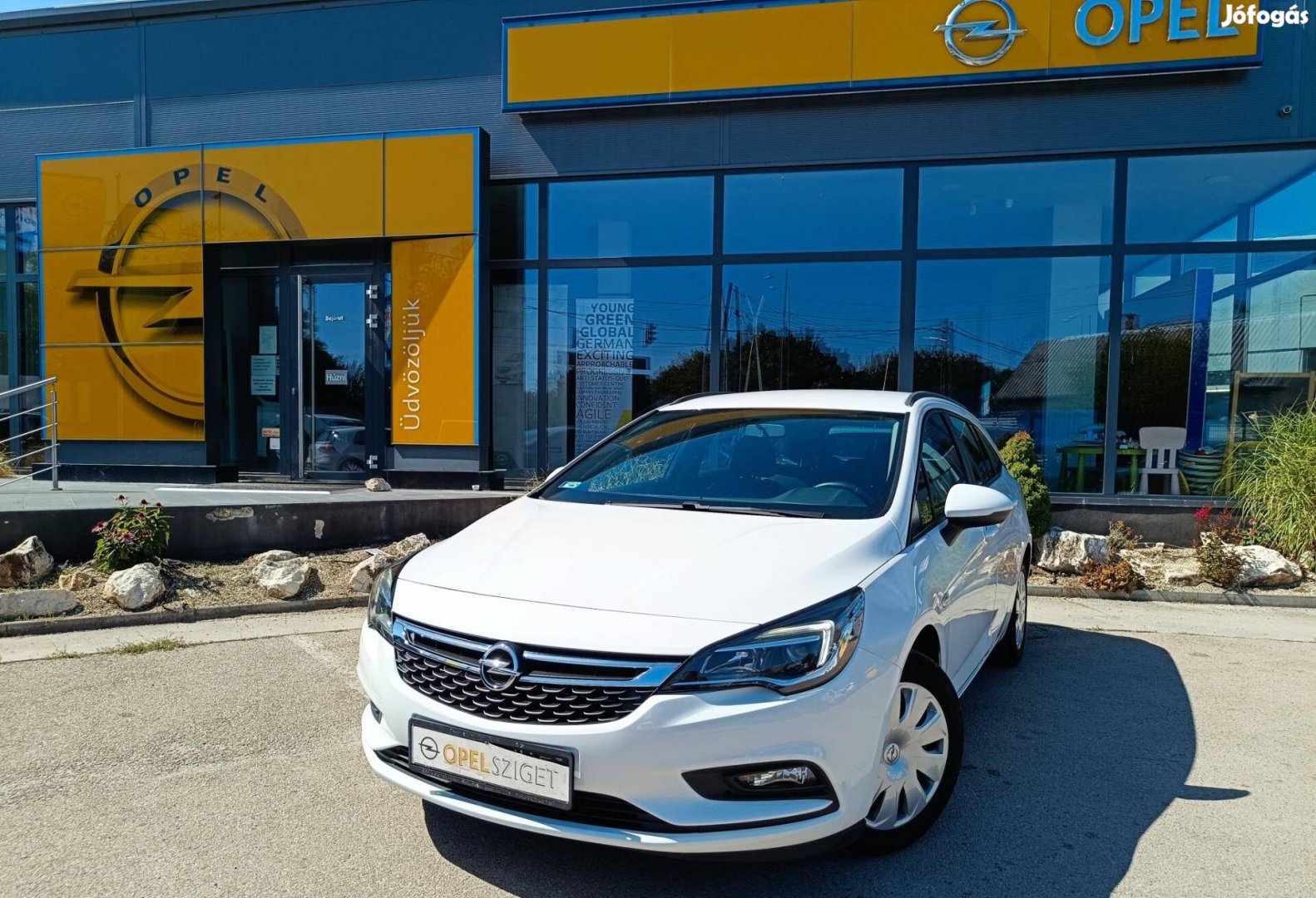 Opel Astra K Sports Tourer 1.4 T Enjoy Áfás! 1....