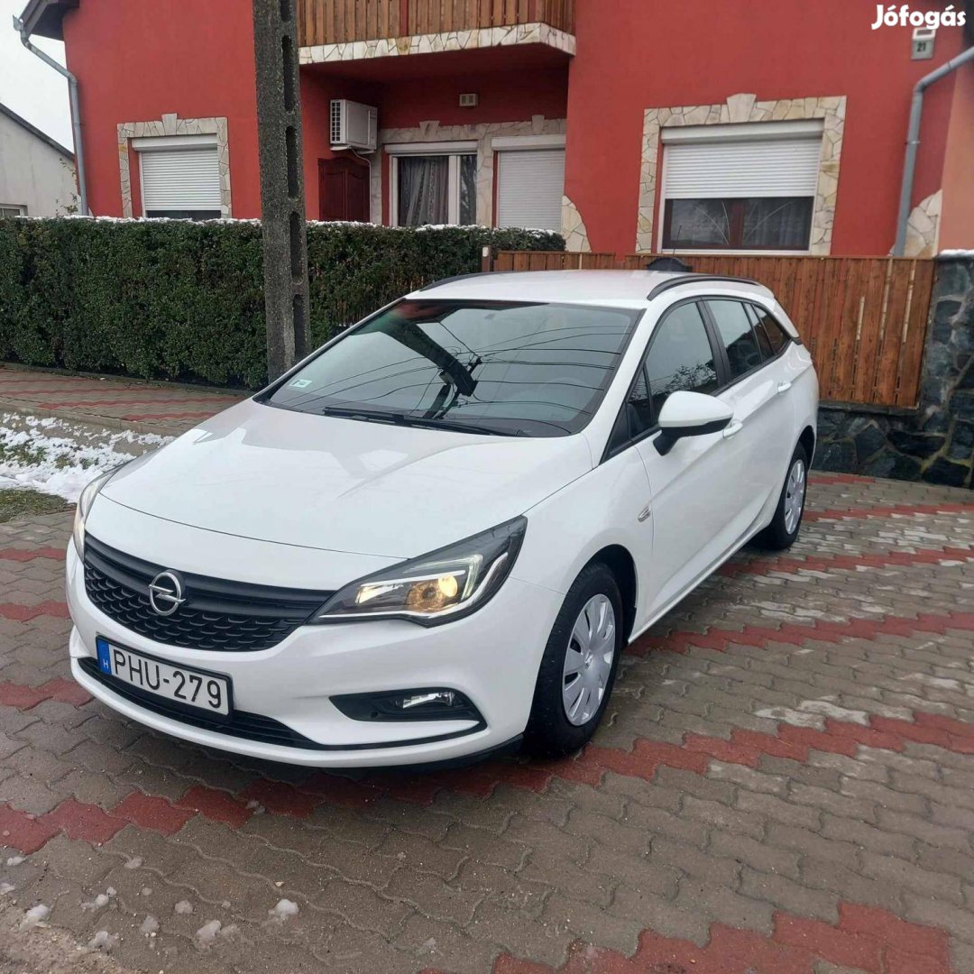 Opel Astra K Sports Tourer 1.6 CDTI Selection Ú...