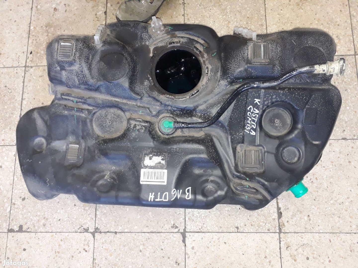 Opel Astra K Üzemanyag Tank