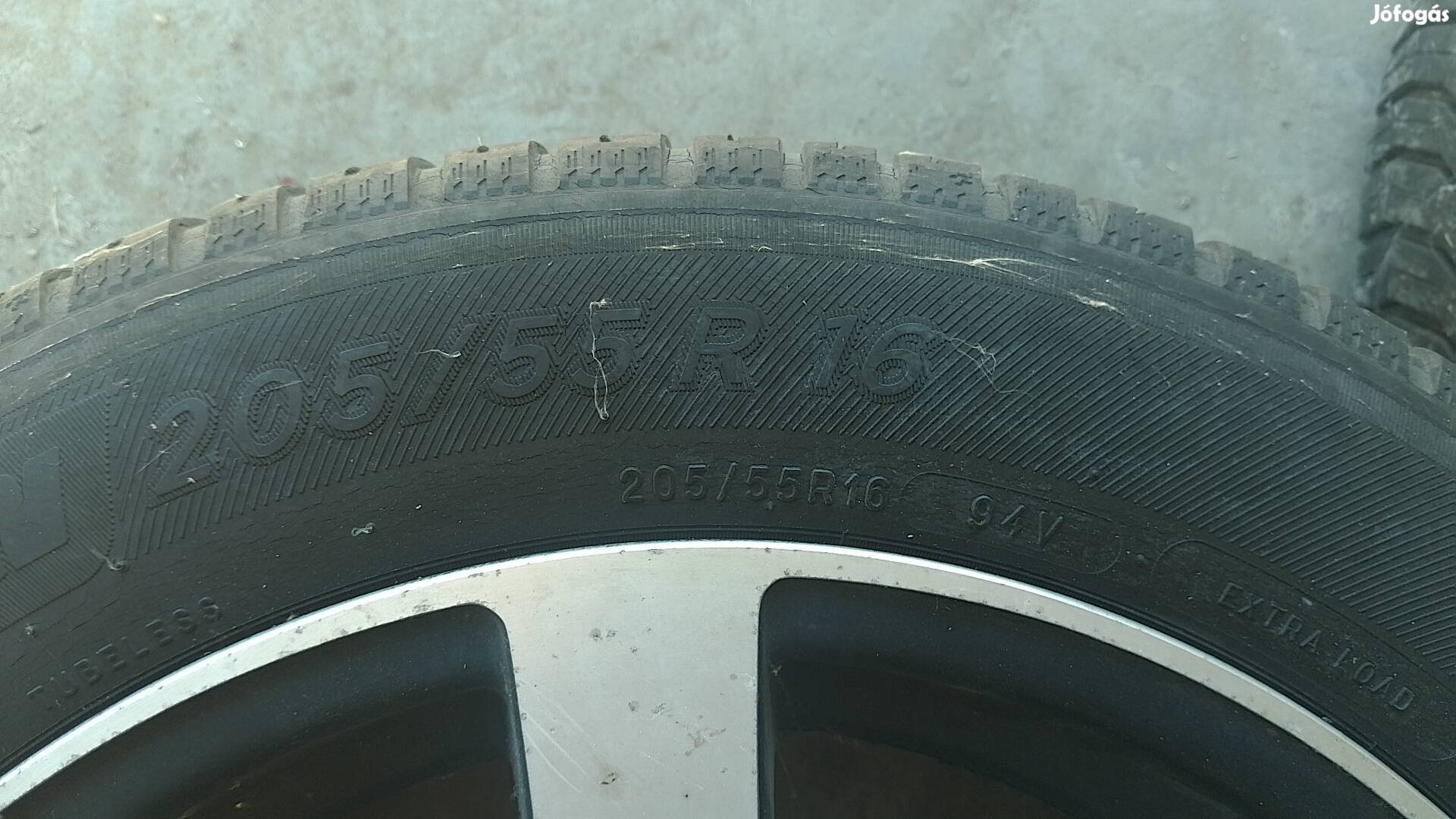 Opel Astra K alufelni garnitúra gumival, keréknyomás jeladóval. 