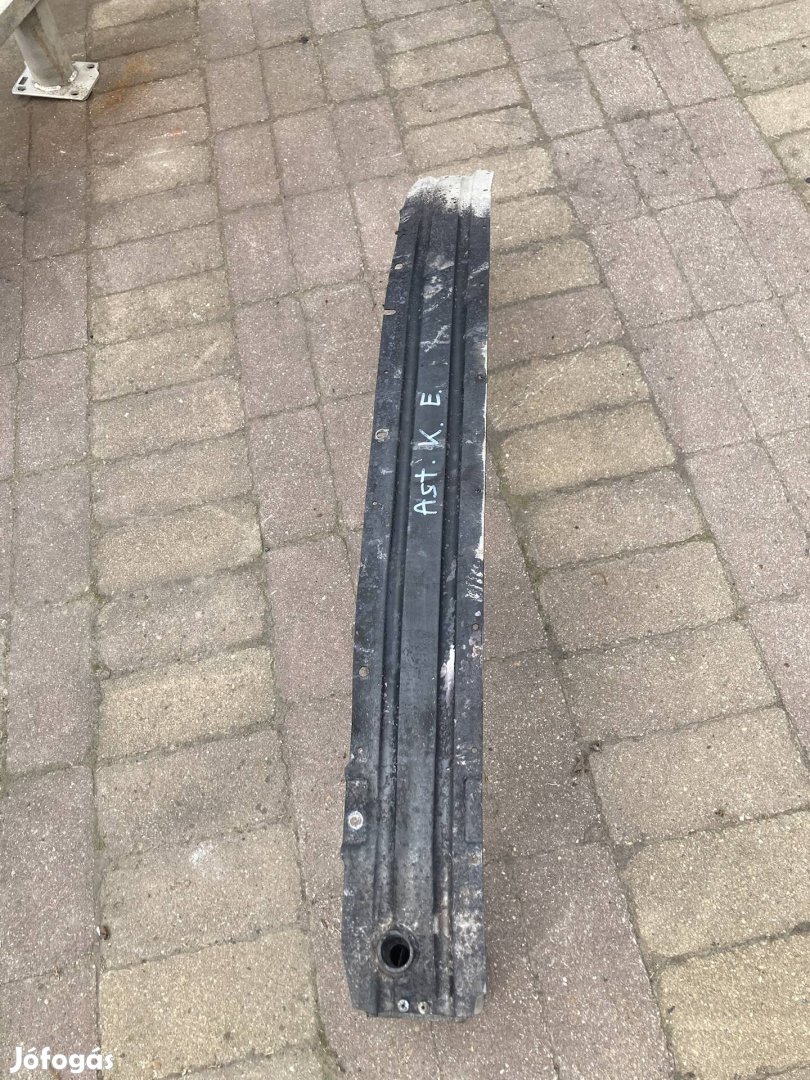 Opel Astra K első lökhárító merevítő