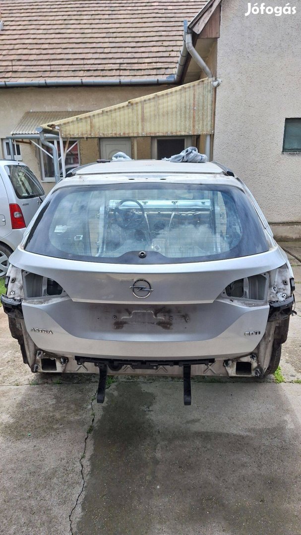 Opel Astra K kombi csomagtérajtó Z176
