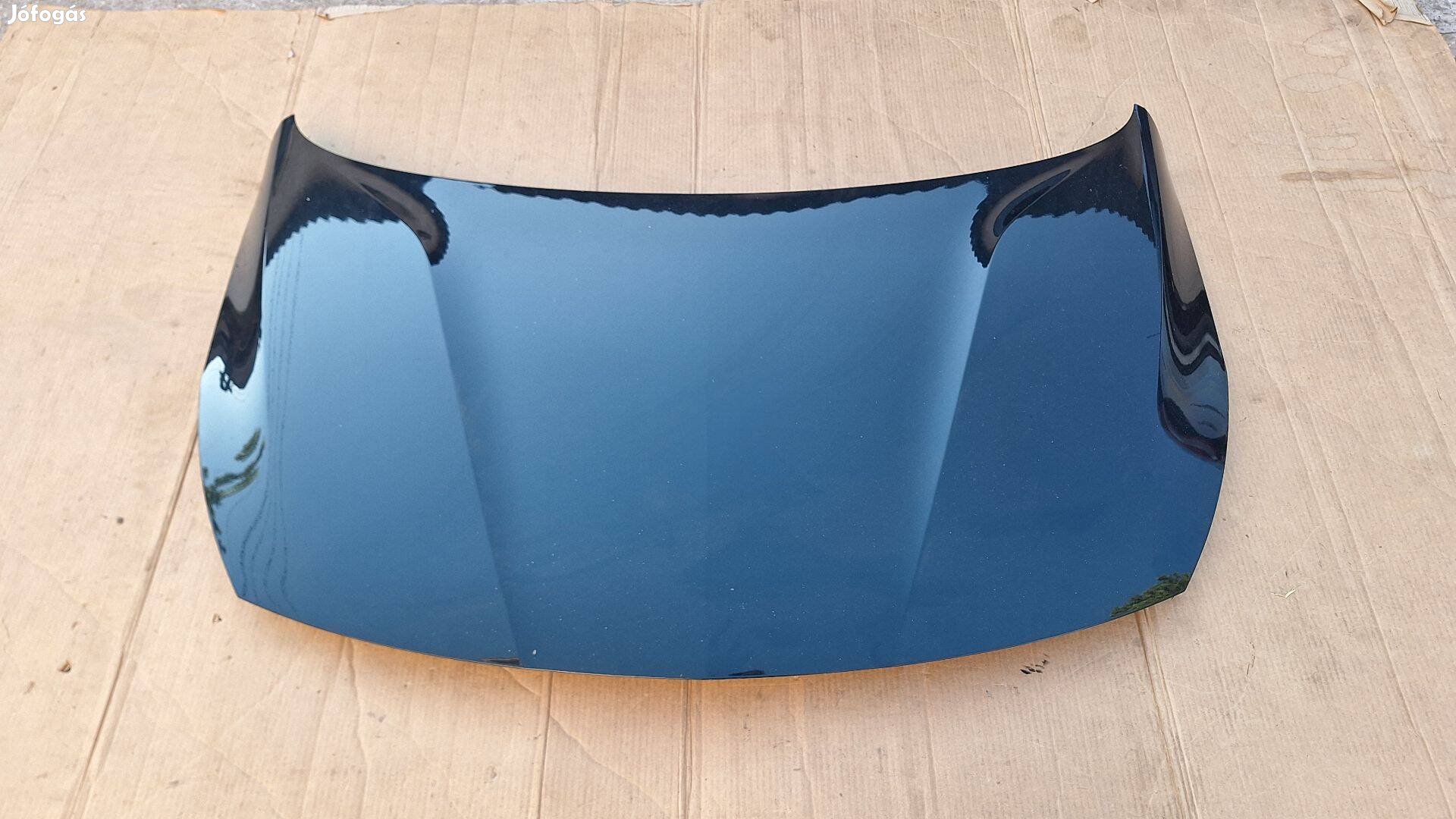 Opel Astra K motorháztető Z30V