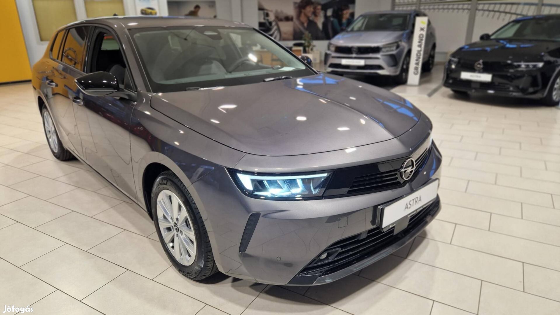 Opel Astra L Sports Tourer 1.2 T Edition Busine...