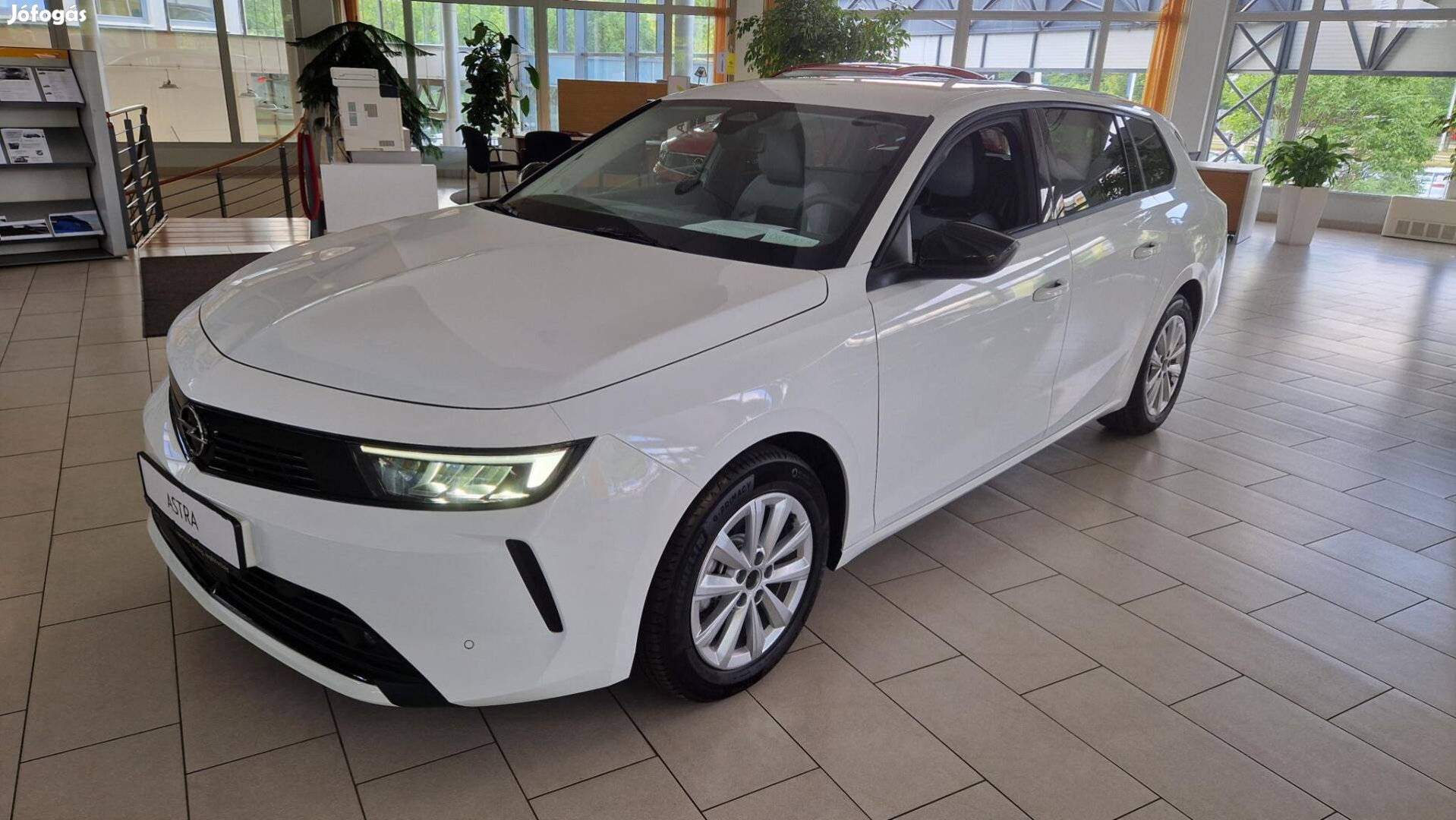 Opel Astra L Sports Tourer 1.2 T Edition Busine...