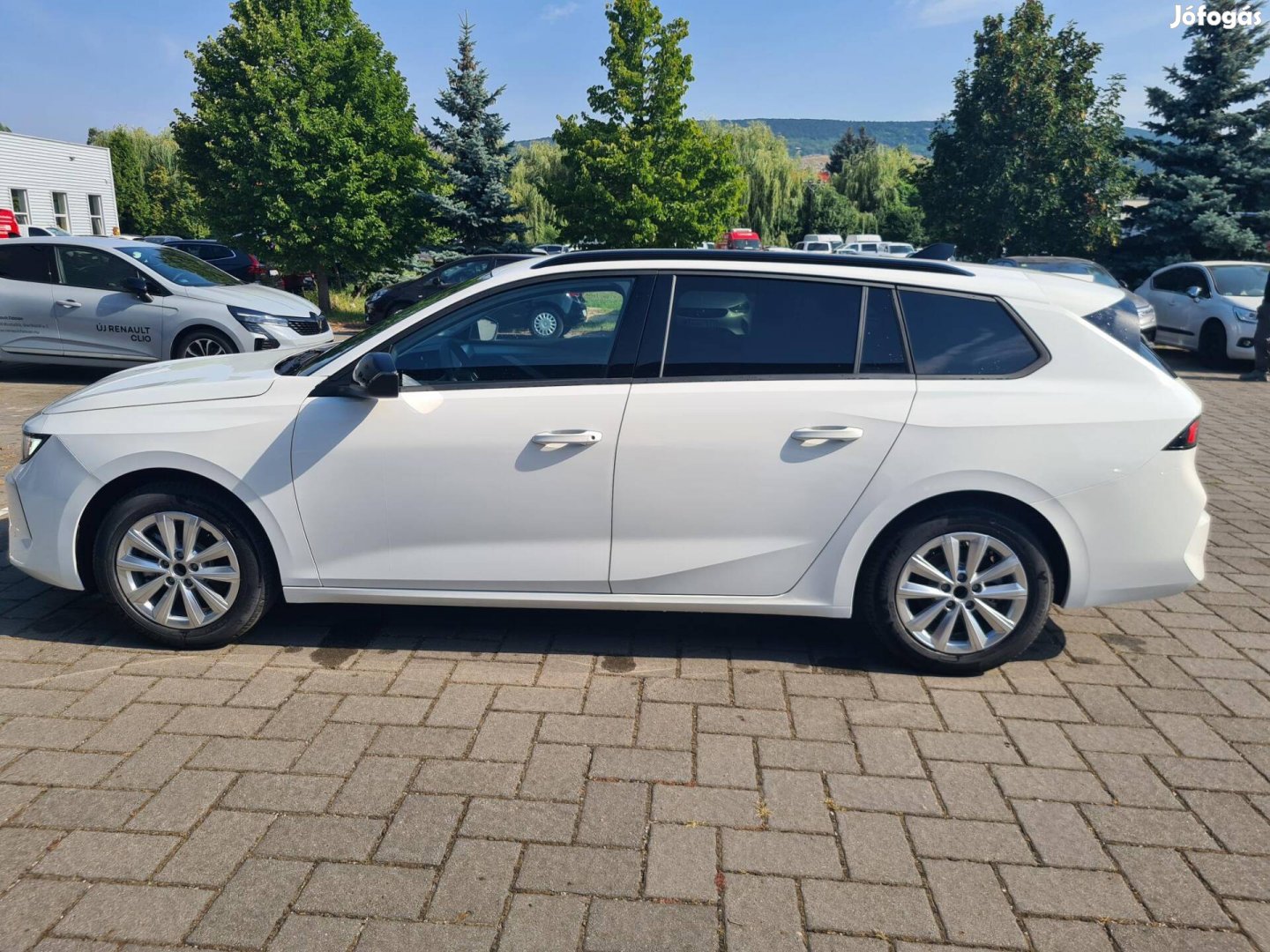 Opel Astra L Sports Tourer 1.2 T Edition készle...