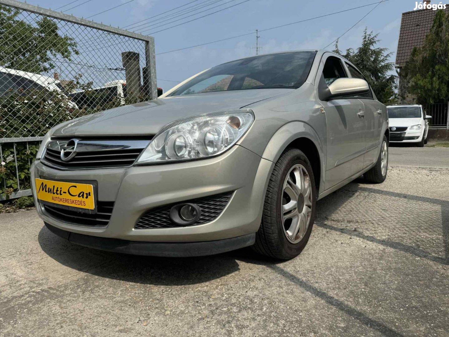 Opel Astra Sedan 1.6 Cosmo Magyarországi Első T...