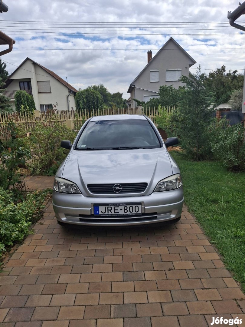 Opel Astra Sedan  eladó 