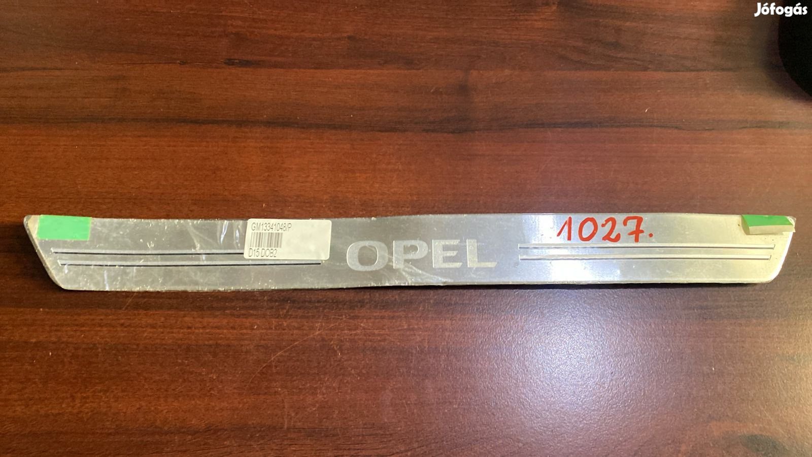 Opel Astra belső díszléc GM13341048 eladó