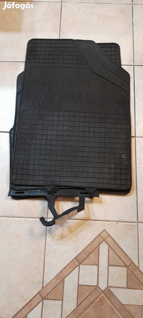 Opel Astra g gumiszőnyeg szettben eladó!