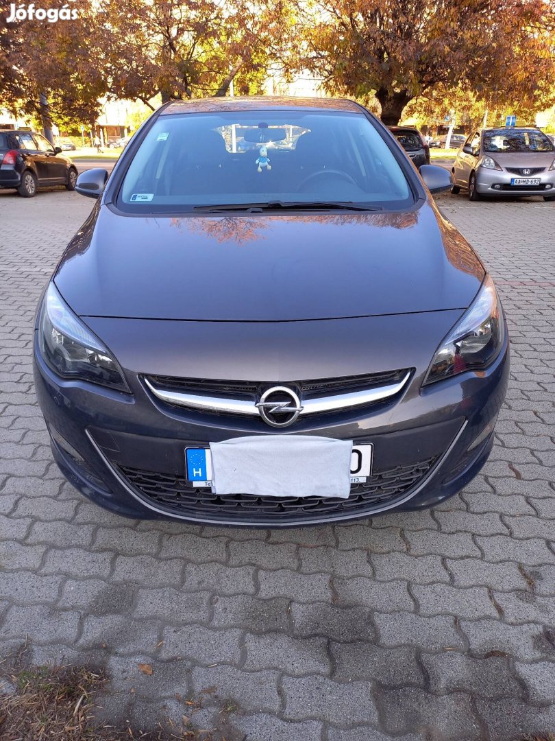 Opel Astra magánszemélytől megkímélt állapotban