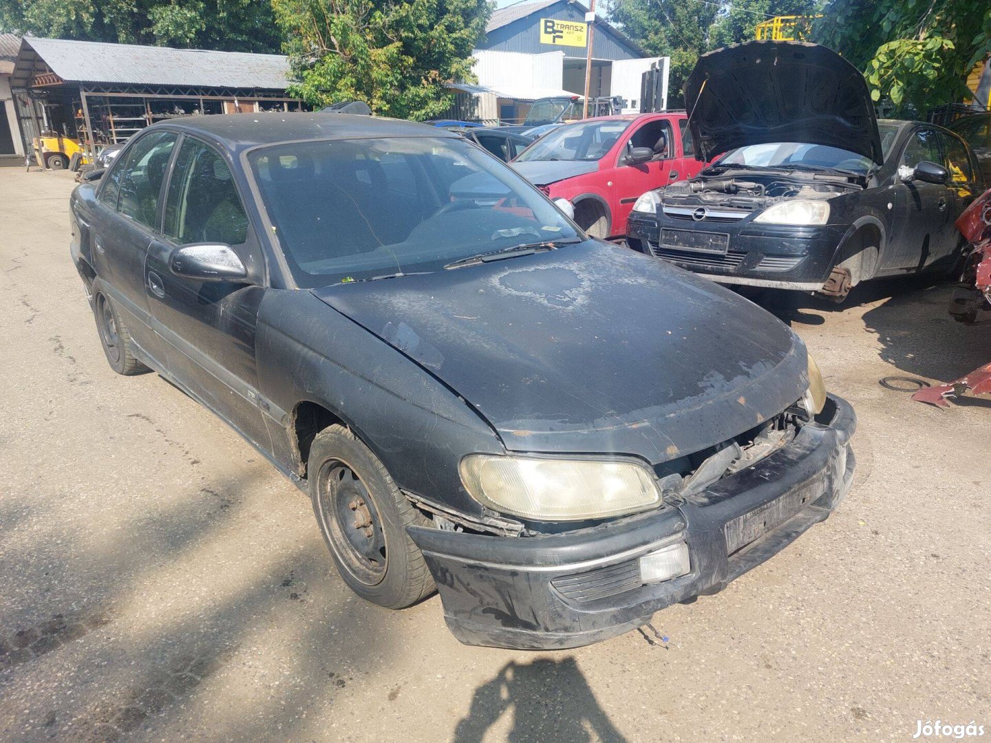 Opel B Omega 2.0 alkatrészei