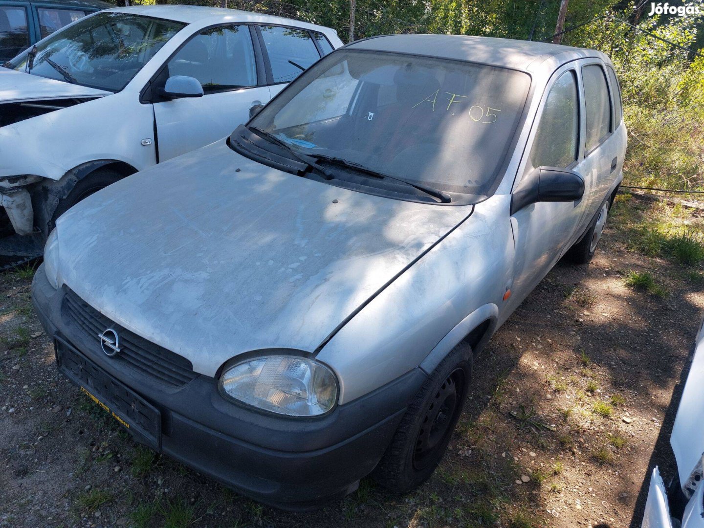 Opel B corsa karosszéria elemei Z147