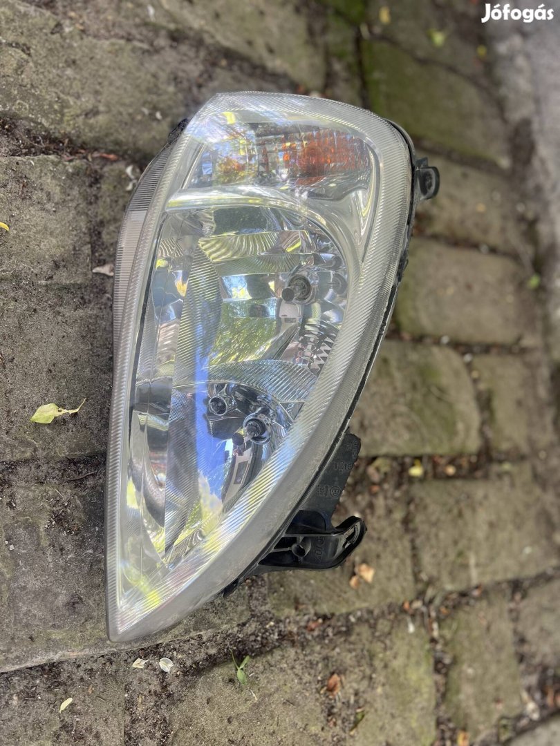 Opel C Corsa jobb fényszóró 