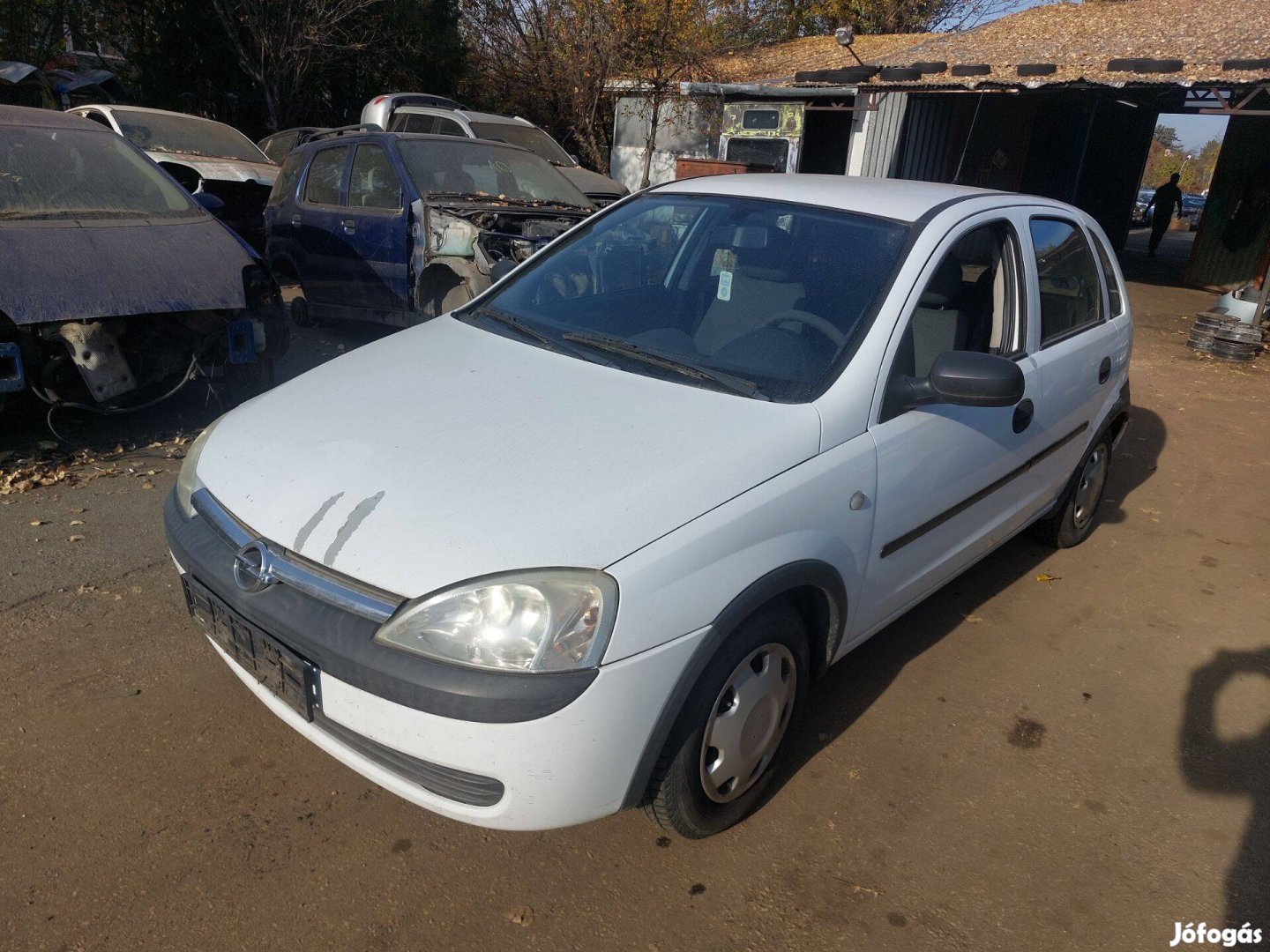 Opel C Corsa karosszéria elemei fehér