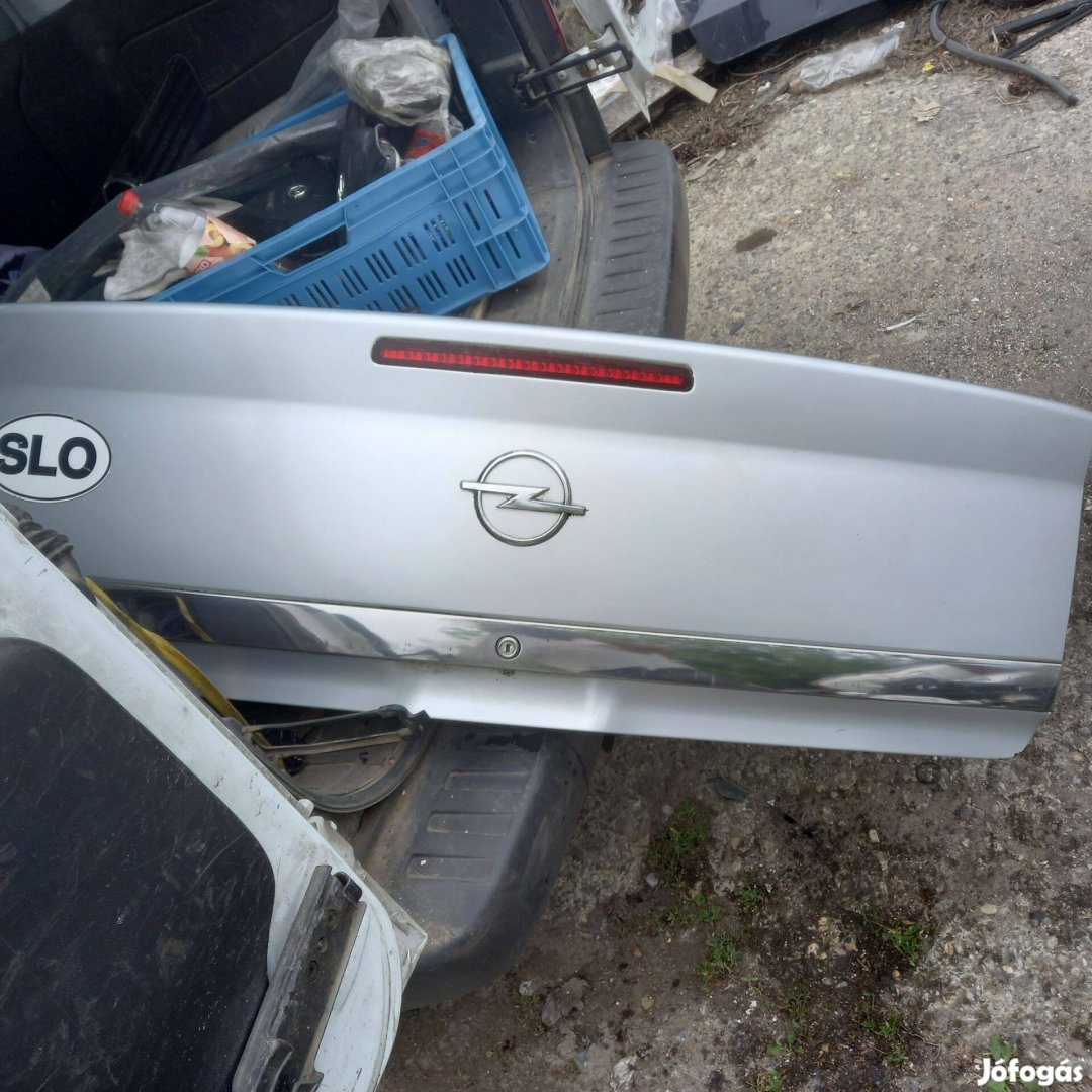 Opel C Vectra csomagtérajtó eladó