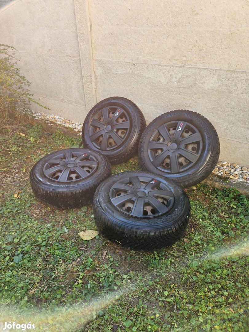 Opel/Chevrolet lemezfelni téli gumival (5x105) 195/65 R15