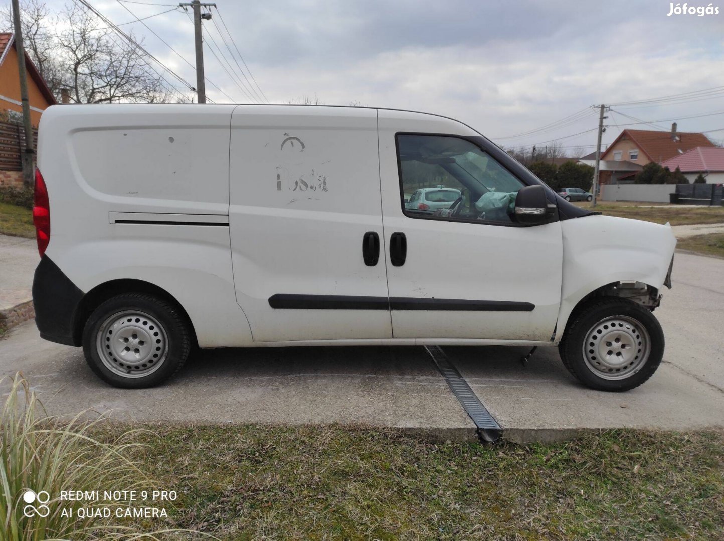 Opel Combo 1,3 CDTI, törött állapotban, magyar okmányok