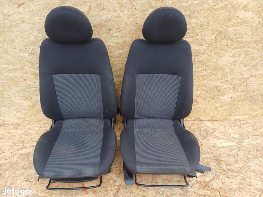 Opel Combo C (2001-2011) Első Ülés Pár