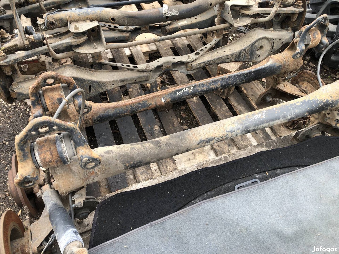 Opel Combo C hátsó híd futómű bölcső 