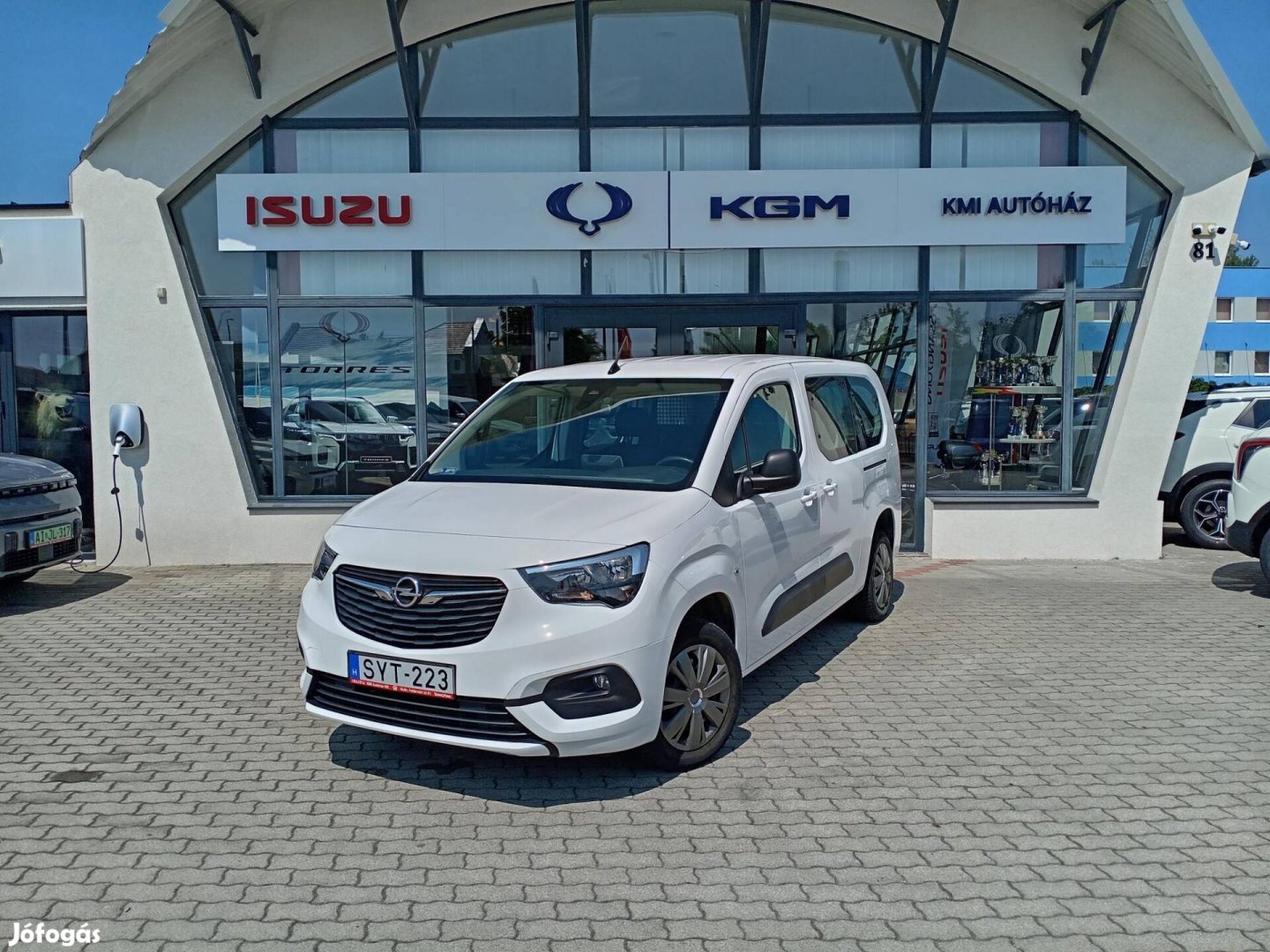 Opel Combo Cargo 1.5 DTH L2H1 2.4t Crew Van Sta...