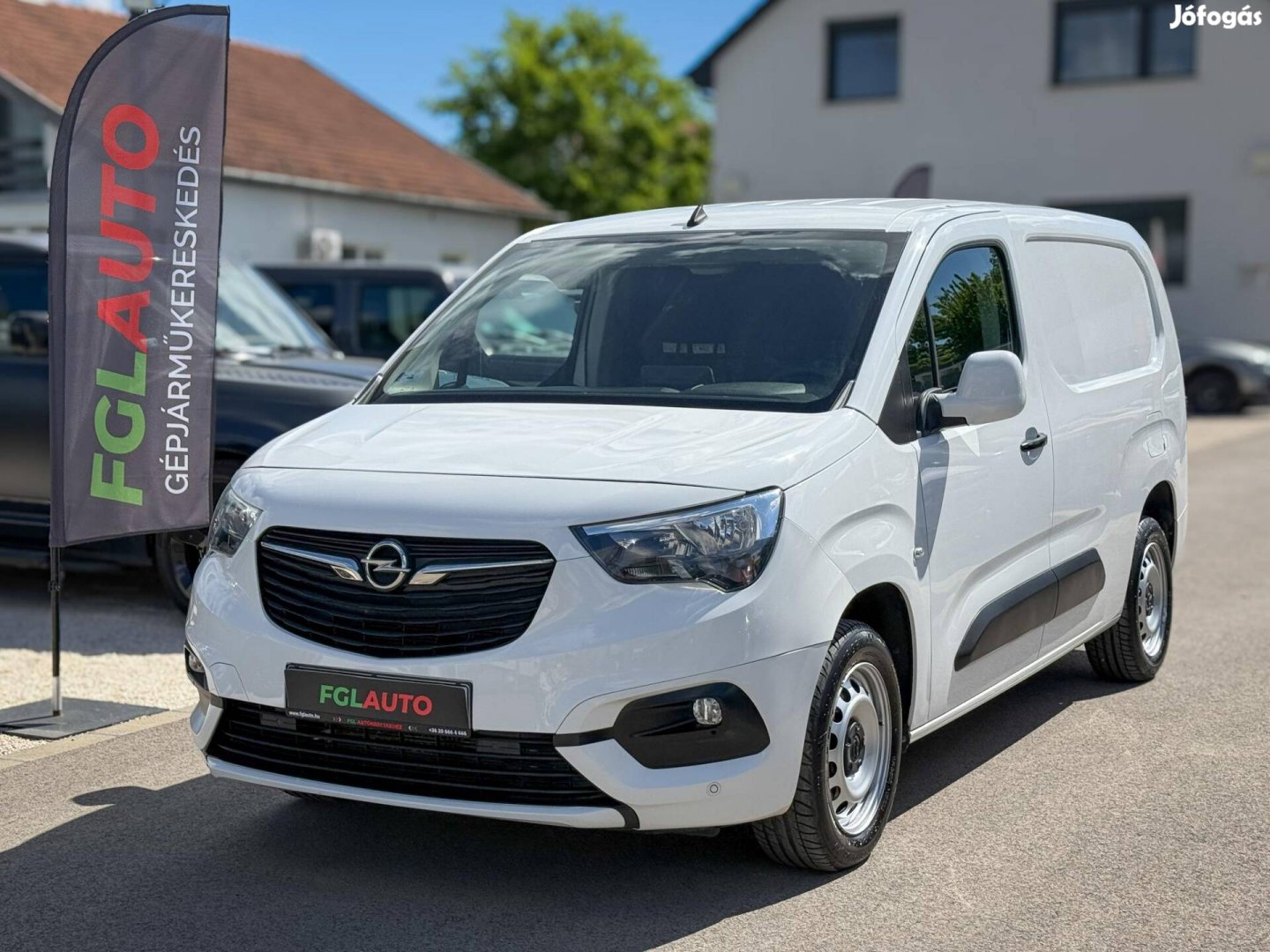 Opel Combo Cargo 1.5 DTH L2H1 2.4t Dynamic Star...
