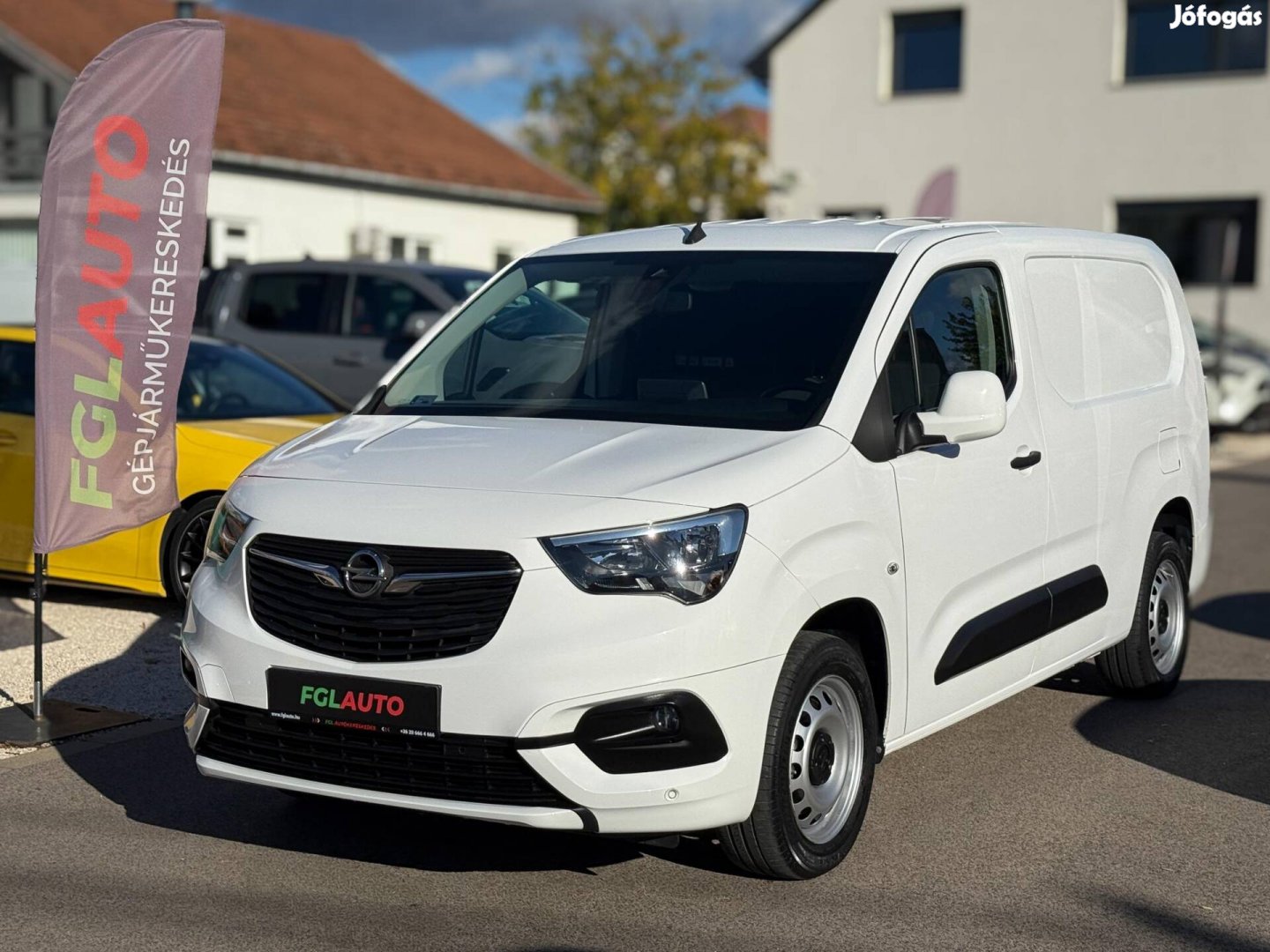Opel Combo Cargo 1.5 DTH L2H1 2.4t Dynamic Star...