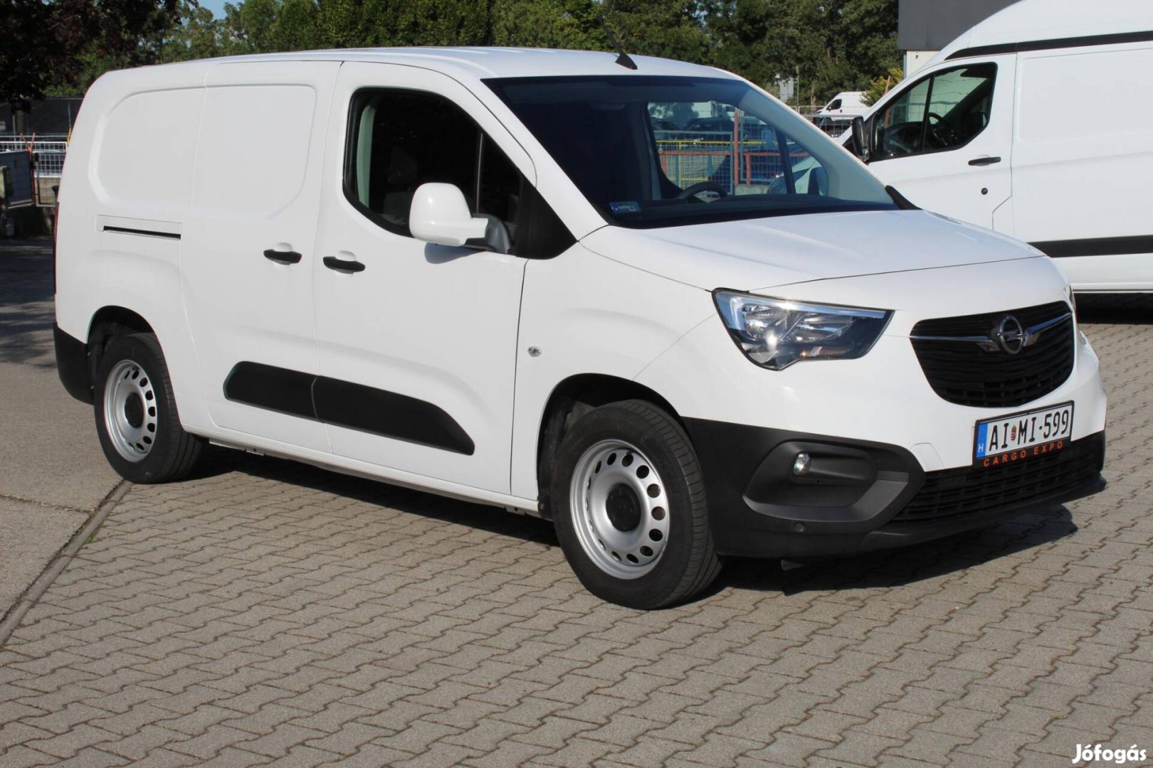Opel Combo Cargo 1.5 DTH L2H1 2.4t Dynamic Star...