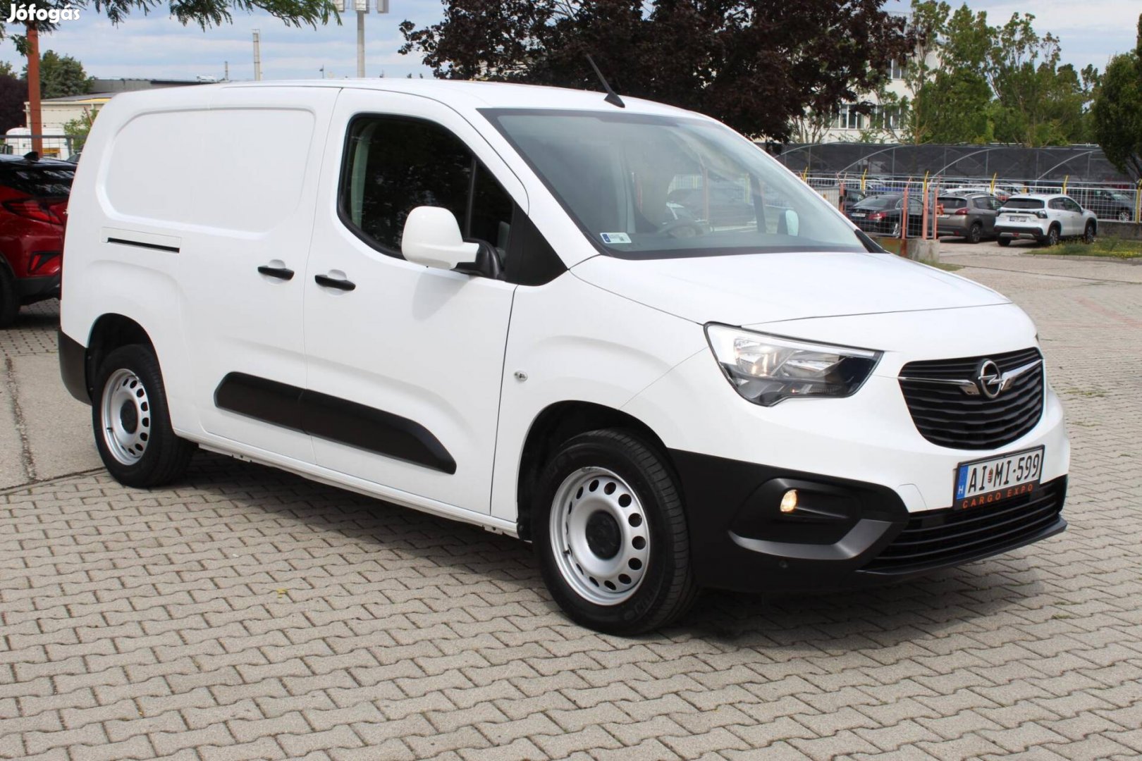 Opel Combo Cargo 1.5 DTH L2H1 2.4t Dynamic Star...