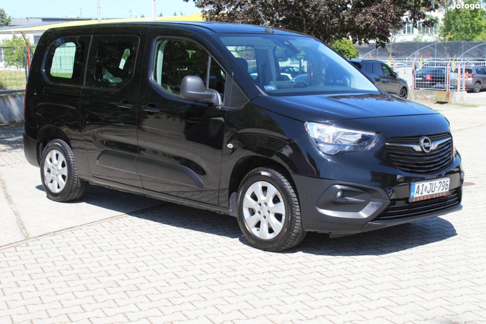 Opel Combo Cargo 1.5 DTH L2H1 2.4t Enjoy (Autom...