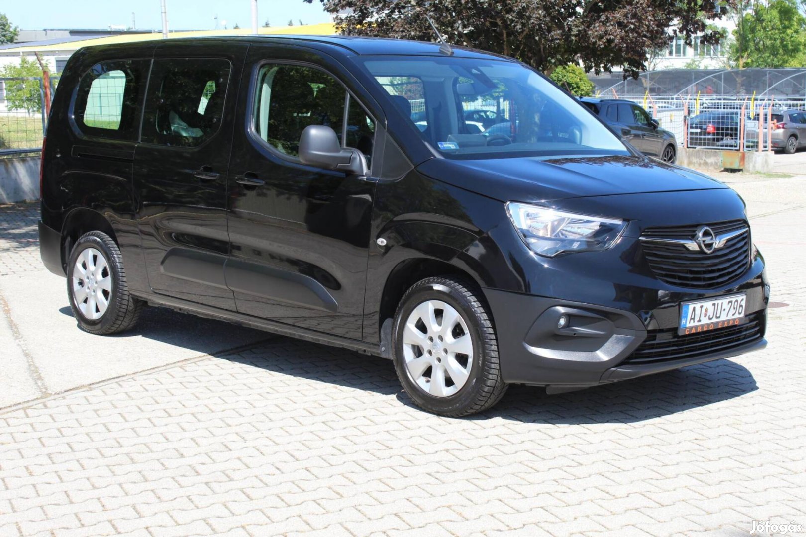 Opel Combo Cargo 1.5 DTH L2H1 2.4t Enjoy (Autom...