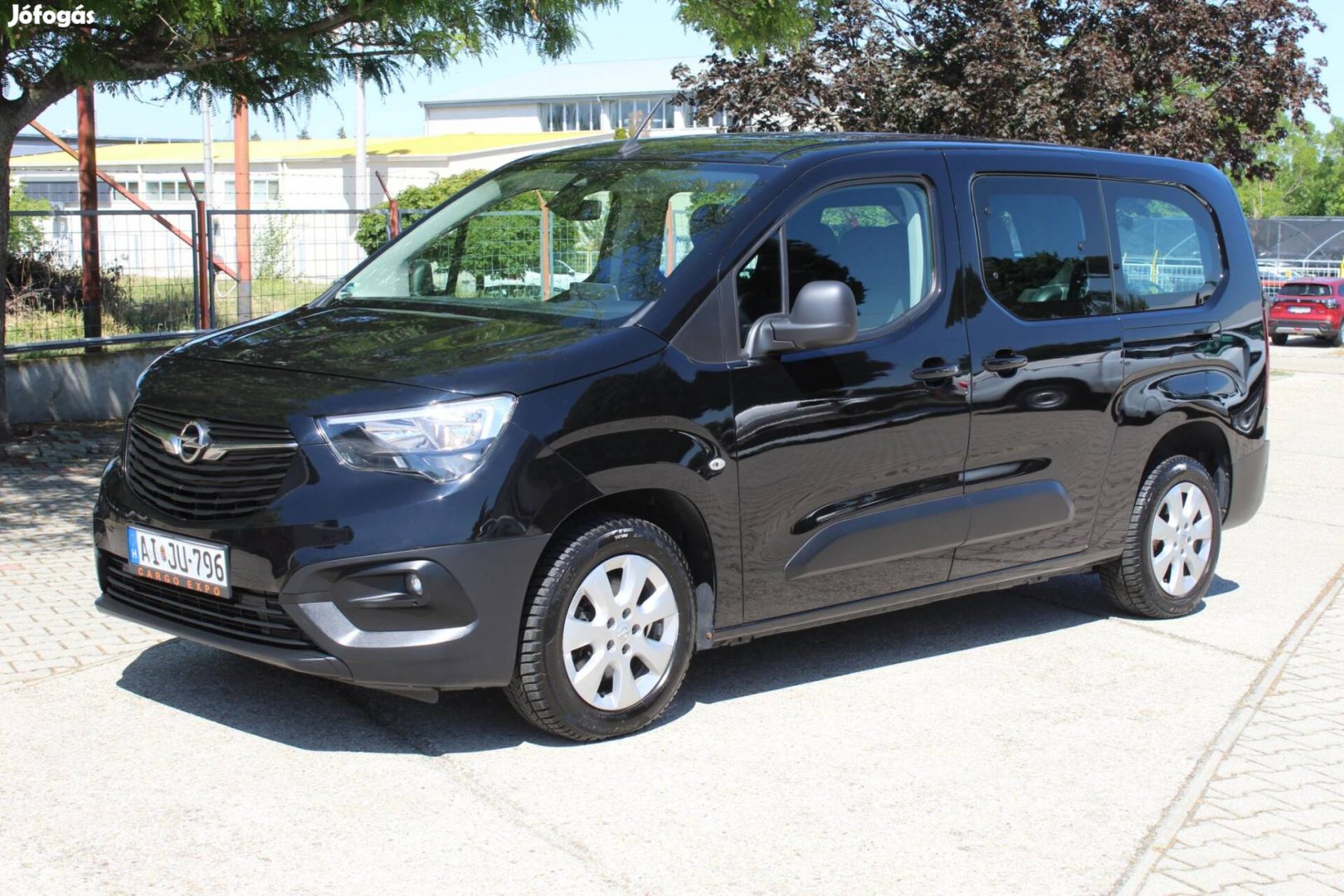 Opel Combo Cargo 1.5 DTH L2H1 2.4t Enjoy (Autom...