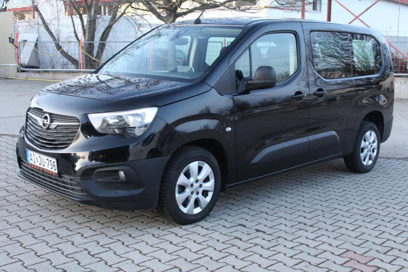 Opel Combo Cargo 1.5 DTH L2H1 2.4t Enjoy (Autom...