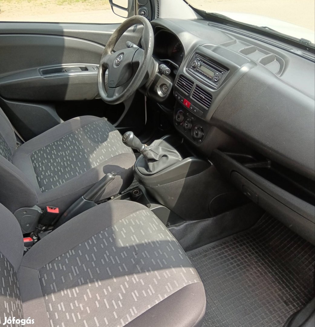 Opel Combo D 1.3 cdti  
