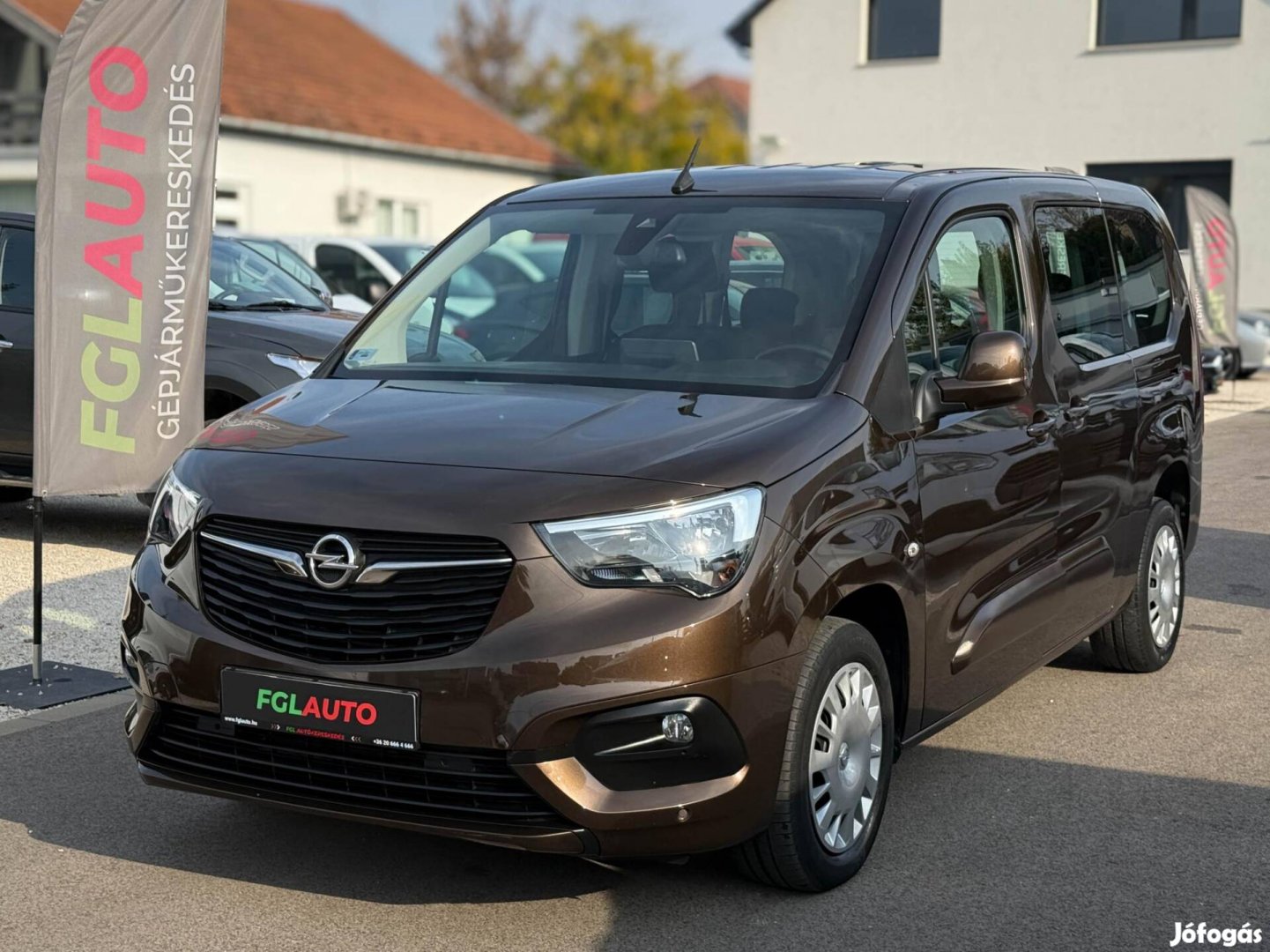 Opel Combo Life 1.2 T Edition (7 személyes ) MO...