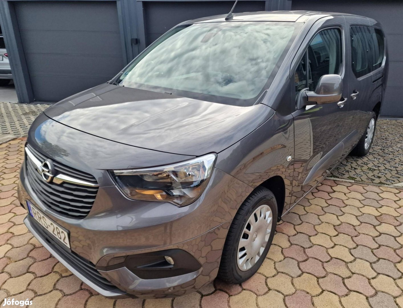 Opel Combo Life 1.2 T Innovation (7 személyes )...