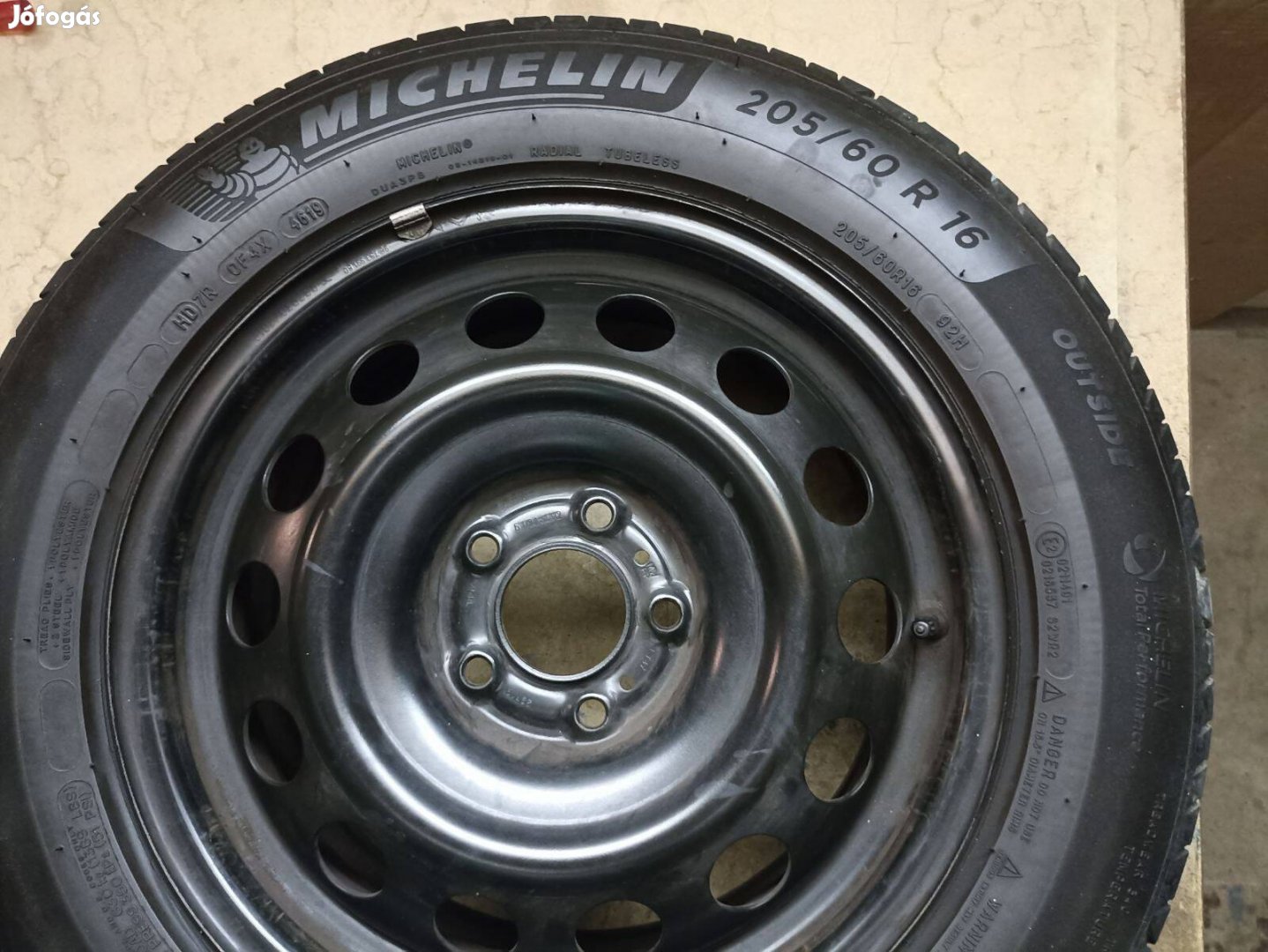 Opel Combo gyári acélfelni Michelin nyári gumival 5x108 205 / 60 R16