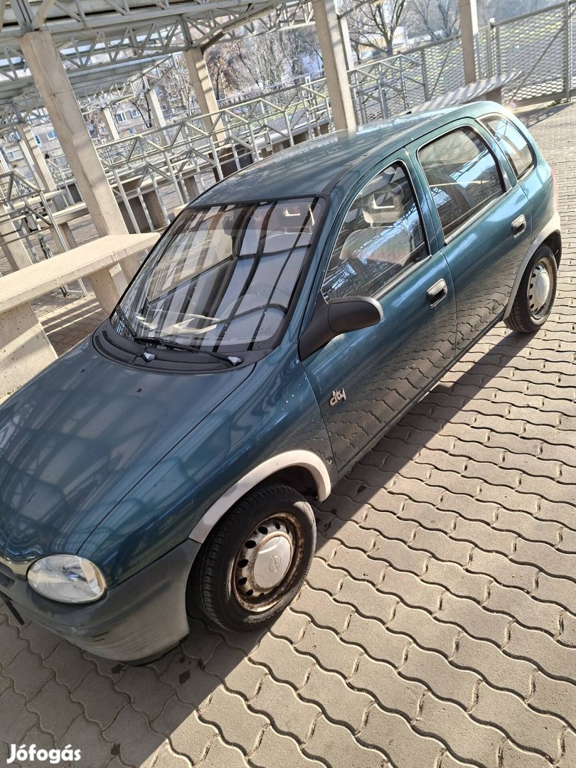 Opel Corsa 1.2 benzin 