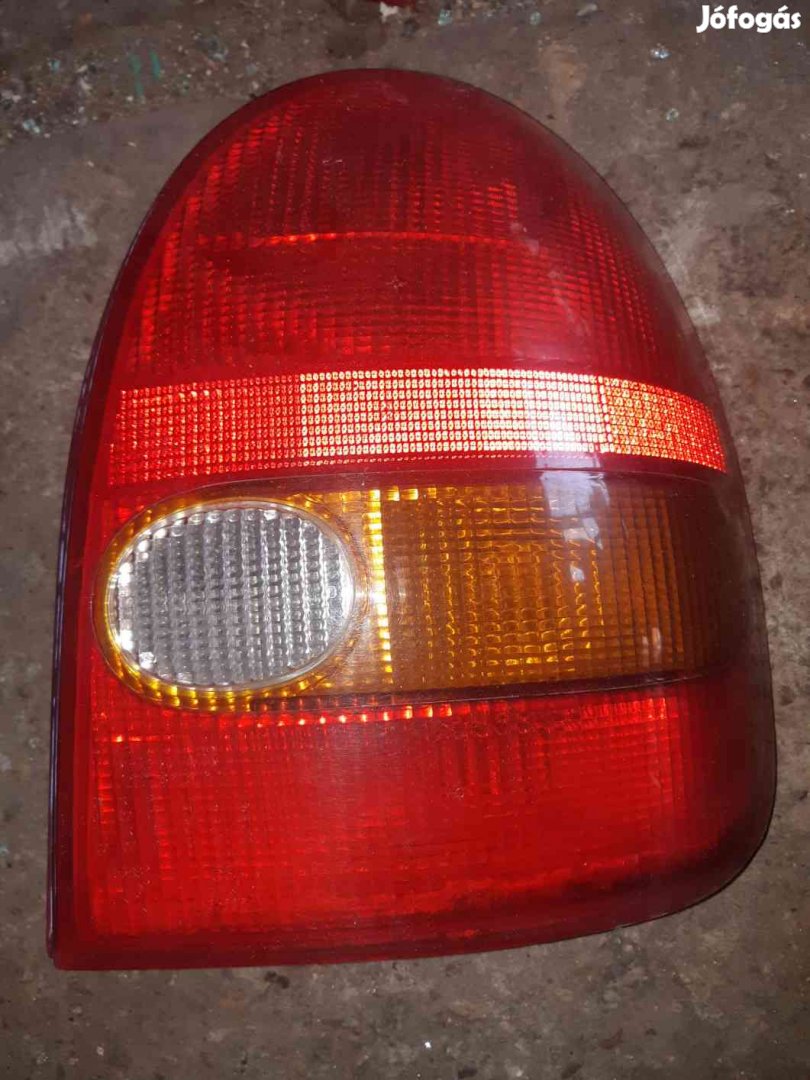 Opel Corsa B Jobb Hátsó Lámpa