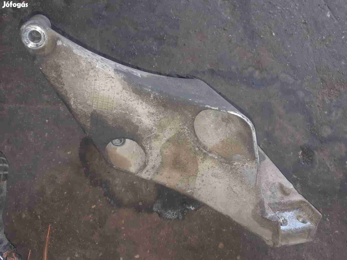 Opel Corsa B Motortartó Bak